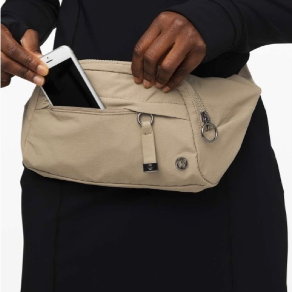 Lululemon On The Beat Belt Bag *4.5L 2019 (NWT) (HTF) 🦄